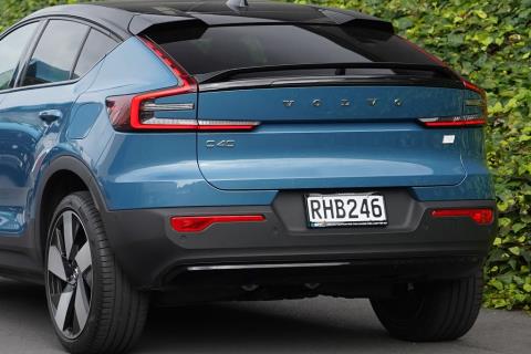 2022 Volvo C40 Recharge Twin - Thumbnail