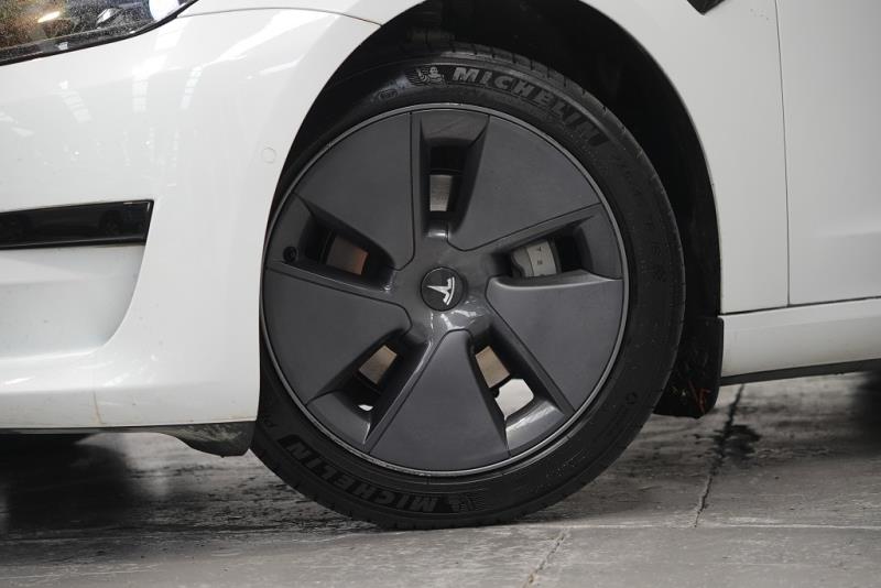 2021 Tesla Model 3 SR+