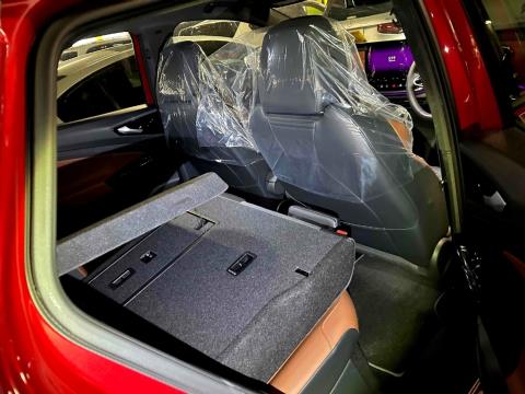 2023 Volkswagen iD.4 Pro 82kWh - Thumbnail