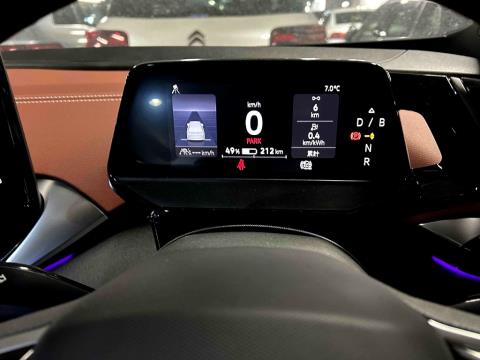 2023 Volkswagen iD.4 Pro 82kWh - Thumbnail