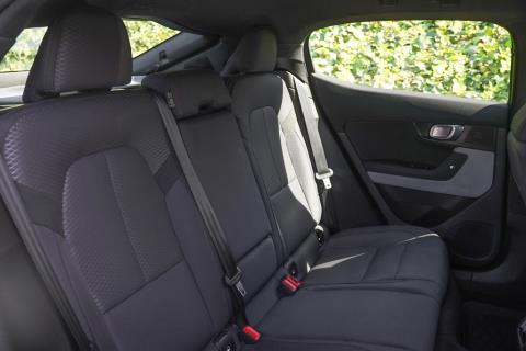 2022 Polestar 2 SRSM 69kWh - Thumbnail