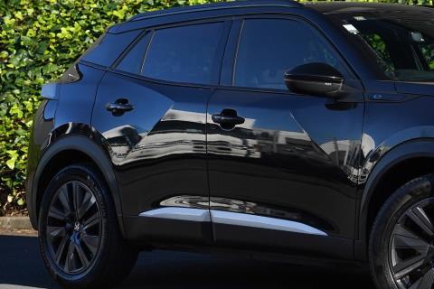 2022 Peugeot e-2008 GT Electric - Thumbnail