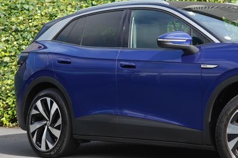 2023 Volkswagen iD.4 Pro 82kWh - Thumbnail