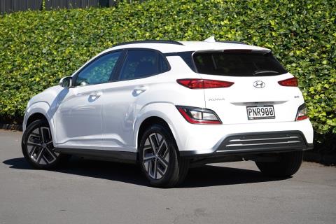 2022 Hyundai Kona EV 64kWh - Thumbnail