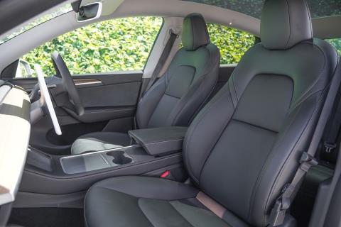 2022 Tesla Model Y RWD 60kWh - Thumbnail