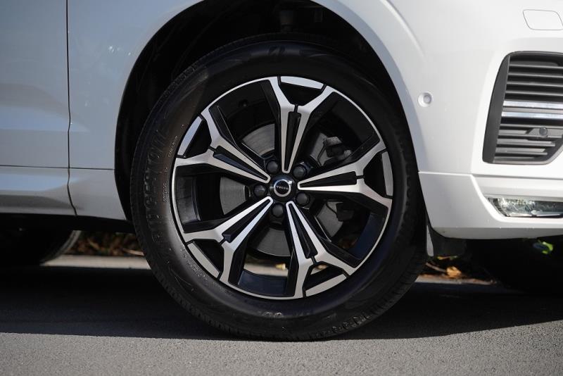2022 Volvo XC60 B5 Mild Hybrid