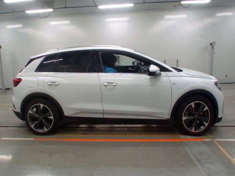 2023 Audi Q4 e-tron S Line - Thumbnail