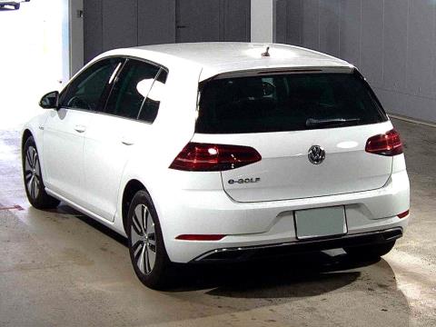 2017 Volkswagen e-Golf Gen II - Thumbnail