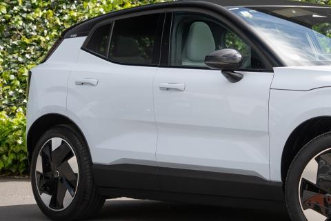 2024 Volvo EX30 Ultra Extended Range - Thumbnail