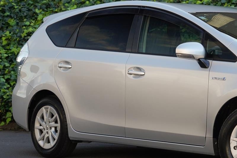 2014 Toyota Prius Alpha S