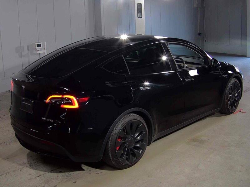 2023 Tesla Model Y Performance AWD