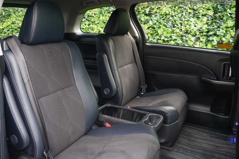 2014 Toyota Estima Hybrid Premium