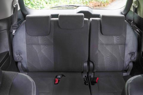 2014 Toyota Estima Hybrid Premium - Thumbnail