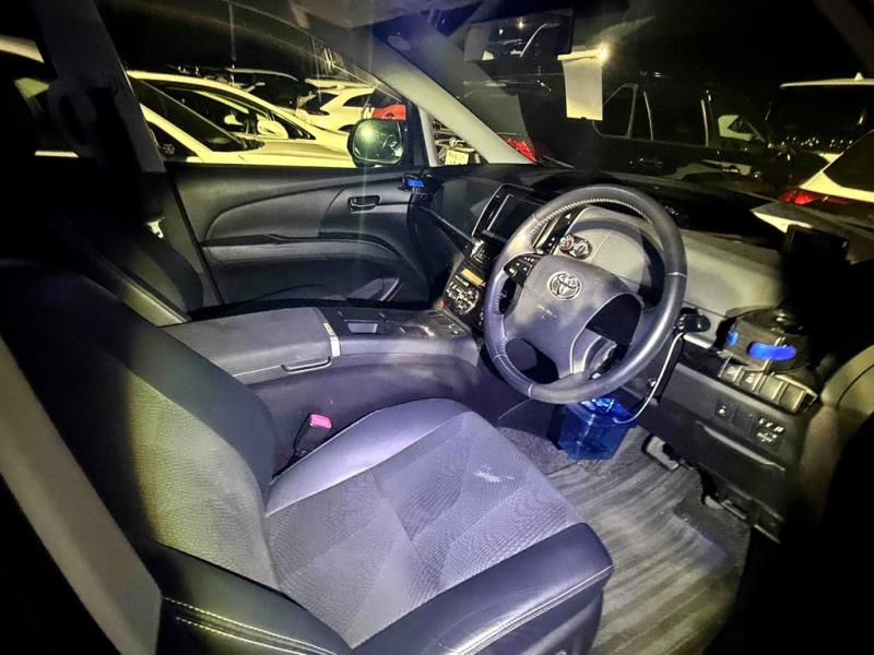 2014 Toyota Estima Hybrid Premium