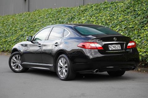 2012 Nissan Fuga Hybrid / Skyline - Thumbnail