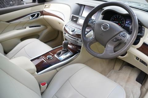 2012 Nissan Fuga Hybrid / Skyline - Thumbnail