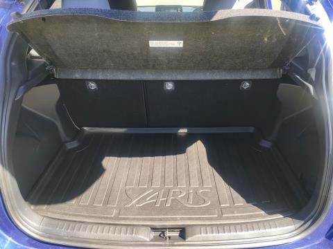 2021 Toyota Yaris ZR Hybrid - Thumbnail