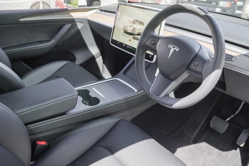 2024 Tesla Model Y RWD 60kWh