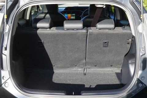 2014 Toyota Aqua G's / Prius C Gazoo - Thumbnail