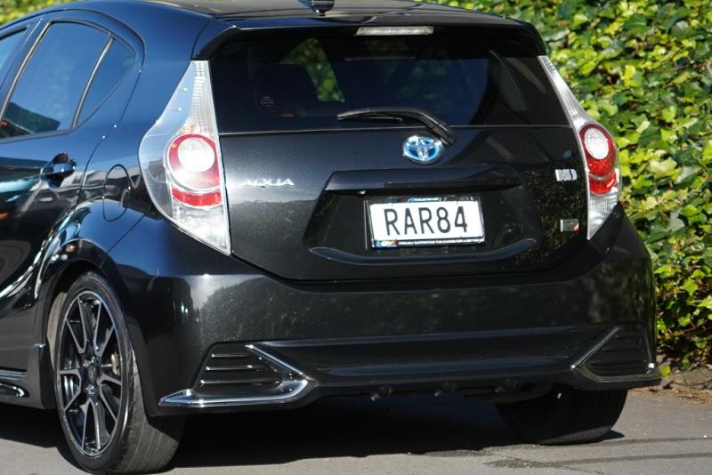 2014 Toyota Aqua G's / Prius C Gazoo
