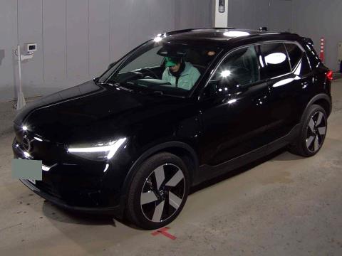 2022 Volvo C40 Recharge Ultimate - Thumbnail