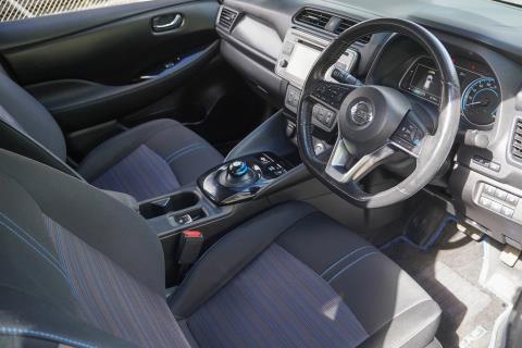 2019 Nissan Leaf 40G 84% SOH - Thumbnail