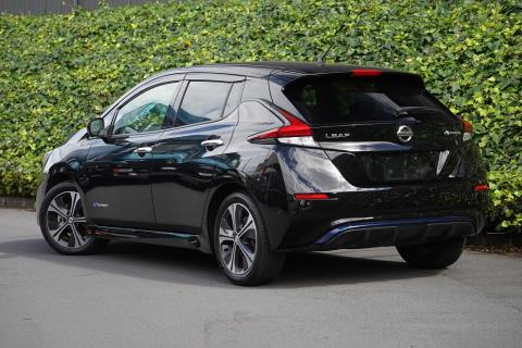 2019 Nissan Leaf 40G 84% SOH - Thumbnail