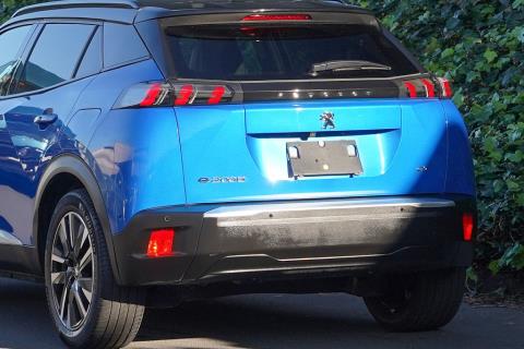 2021 Peugeot e-2008 GT Line Electric - Thumbnail