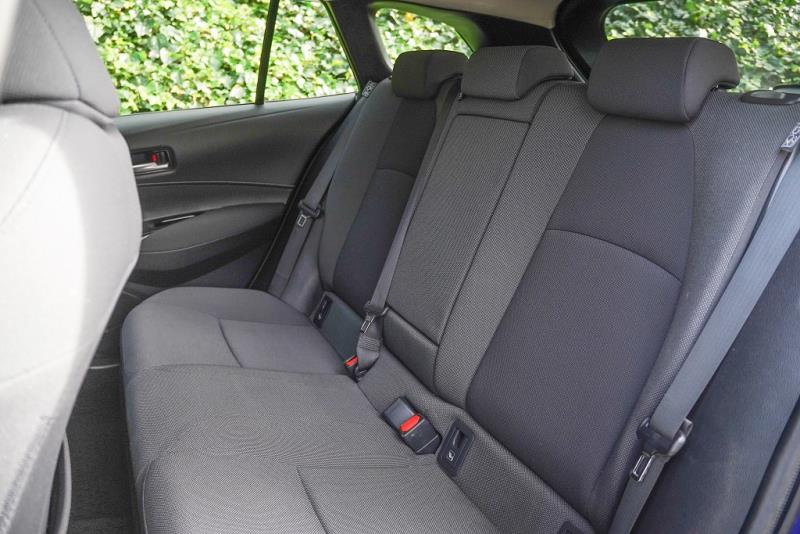 2019 Toyota Corolla Touring Hybrid