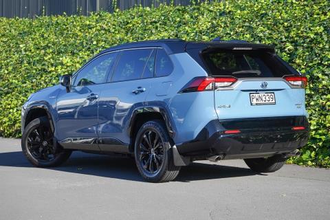 2023 Toyota RAV4 Hybrid SXE - Thumbnail