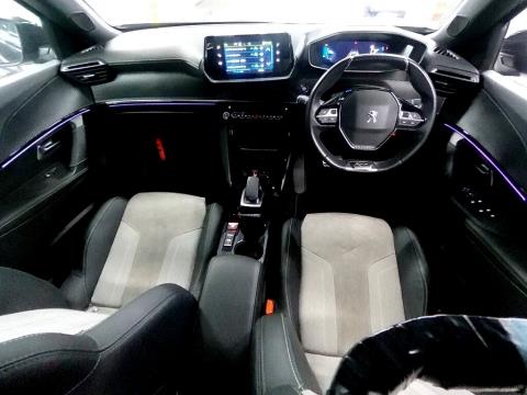 2021 Peugeot e-2008 GT Electric - Thumbnail