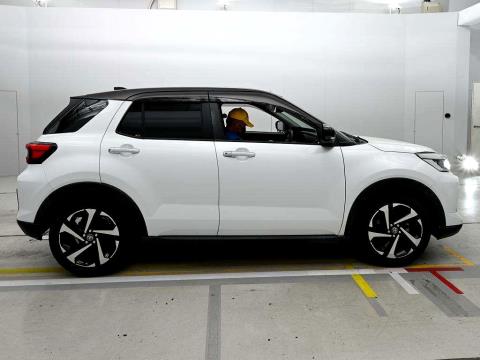 2021 Toyota Raize Z Hybrid - Thumbnail