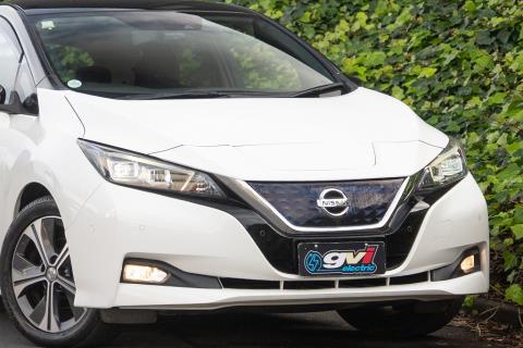 2018 Nissan Leaf 40G 84% SOH - Thumbnail