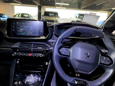 2022 Peugeot e-208 GT Electric - Thumbnail