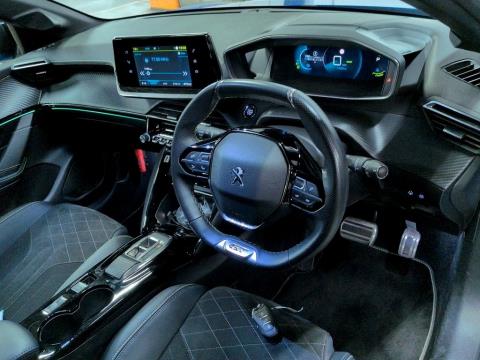 2022 Peugeot e-208 GT Electric - Thumbnail