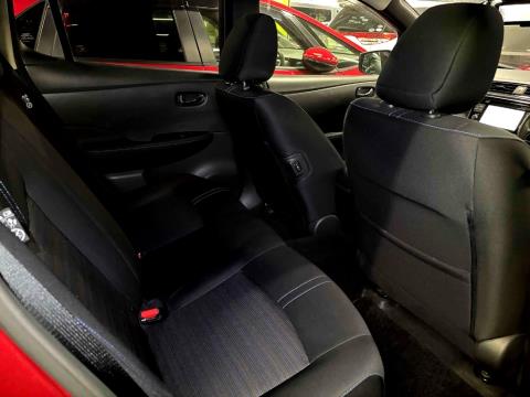 2019 Nissan Leaf 40G 88% SOH - Thumbnail