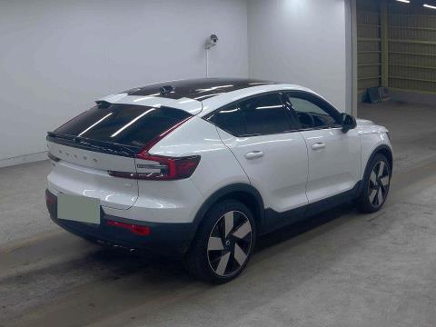 2024 Volvo C40 Recharge Ultimate - Thumbnail