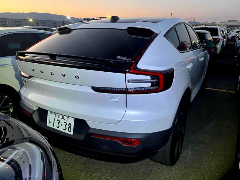 2024 Volvo C40 Recharge Ultimate