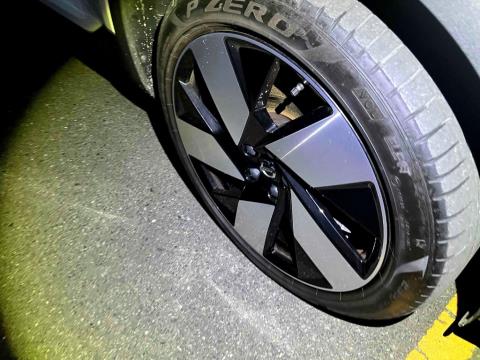 2024 Volvo C40 Recharge Ultimate - Thumbnail