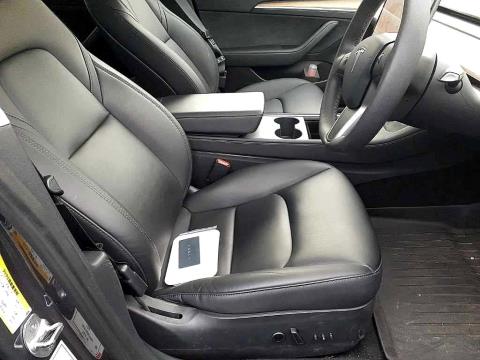 2021 Tesla Model 3 SR+ - Thumbnail