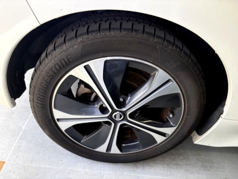 2019 Nissan Leaf 40G 85% SOH - Thumbnail