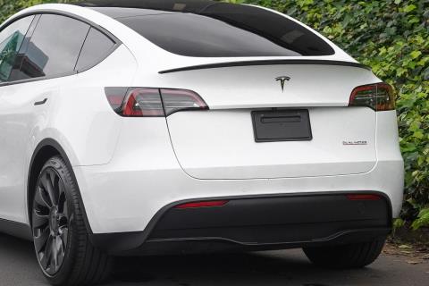 2022 Tesla Model Y Performance AWD - Thumbnail