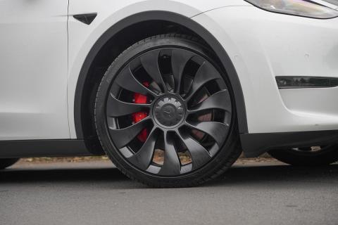 2022 Tesla Model Y Performance AWD - Thumbnail
