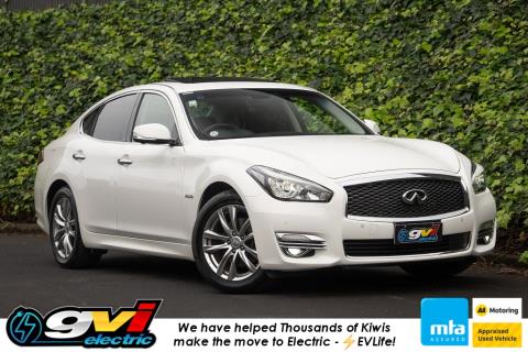 2015 Nissan Fuga Hybrid / Skyline