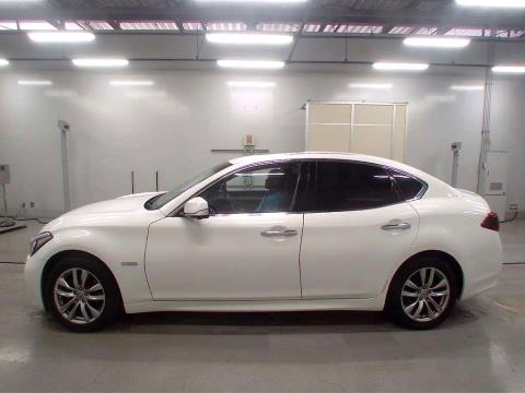 2015 Nissan Fuga Hybrid / Skyline - Thumbnail