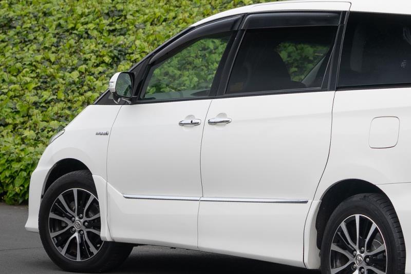 2014 Toyota Estima Hybrid Aeras