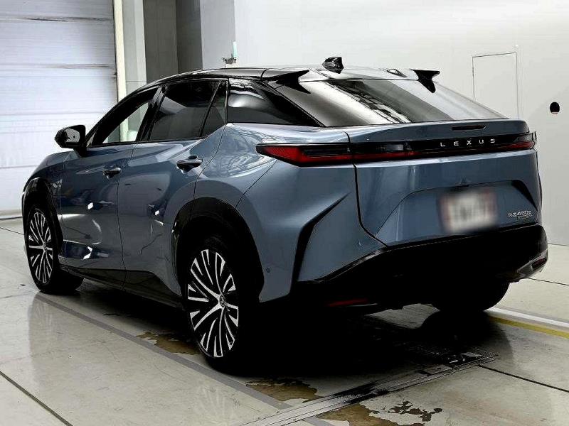 2023 Lexus RZ 450e