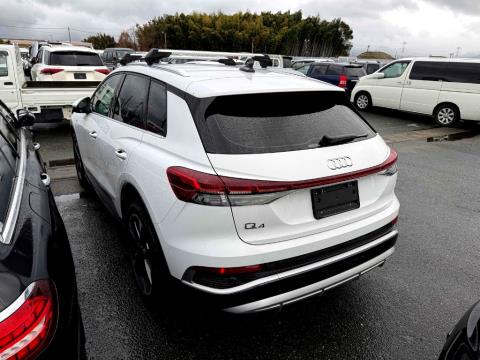 2023 Audi Q4 e-tron S Line - Thumbnail