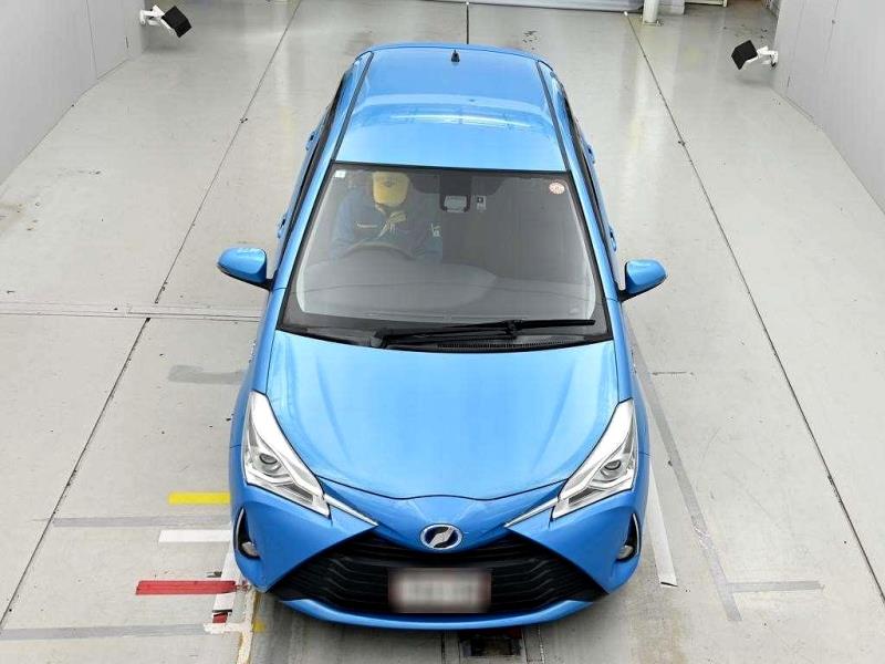 2017 Toyota Vitz Hybrid