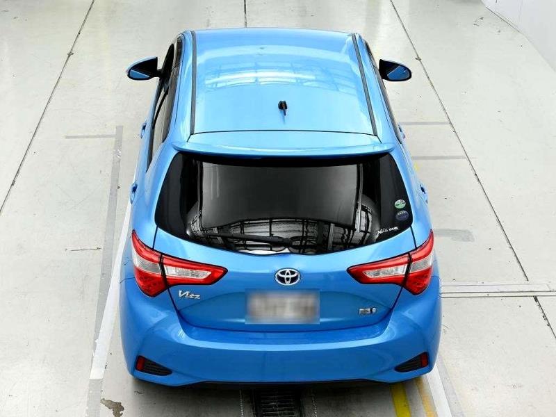 2017 Toyota Vitz Hybrid